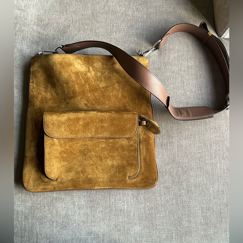 Metier Slide Messenger Brown Sued bag